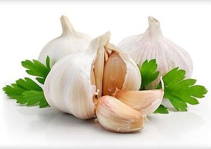 Cleaning with garlic